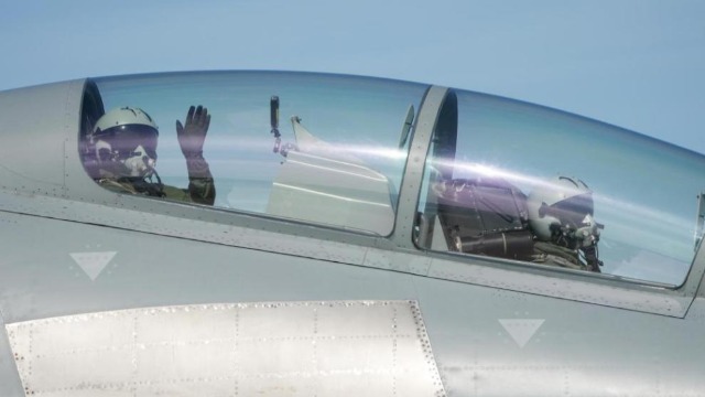 致敬！走近空軍一級(jí)戰(zhàn)斗英雄